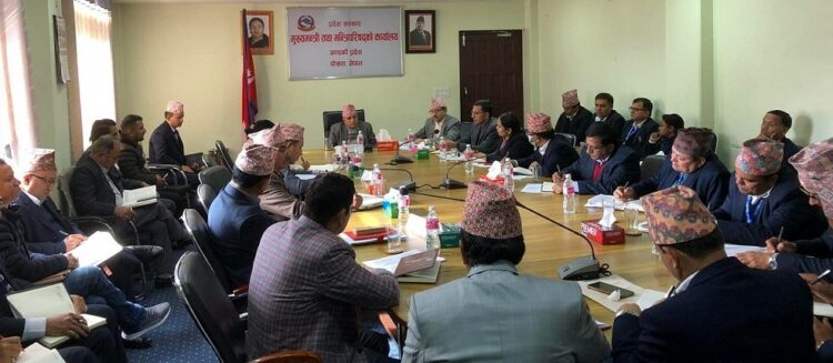 मुख्यमन्त्री अधिकारीको निर्देशन