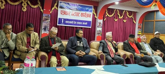 समाजवादी एस नेता माधव नेपाल