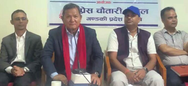 संचारमन्त्री पृथ्वीसुब्बा गुरुङ