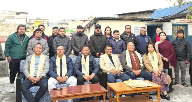 8ea0bc6d-3136-46b9-915a-4ffbc7fa87f0