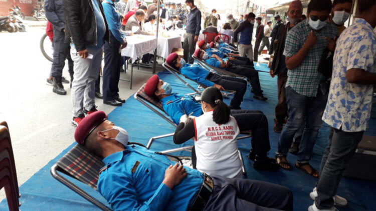 blood-donation-old-photo